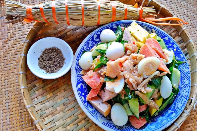 Với nhiều du khách, hành trình khám phá Gia Lai sẽ chưa trọn vẹn nếu thiếu một lần nếm thử tré – món ăn dân dã nhưng đủ sức “ghi điểm” bằng chính sự giản dị và tinh tế. Ảnh nguồn Internet