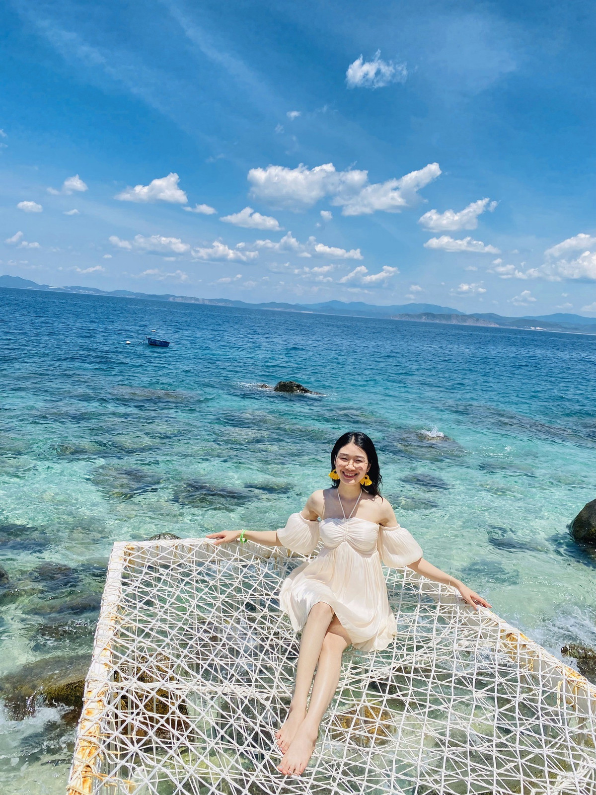 Với sự chuẩn bị chu đáo và tinh thần khám phá, chuyến du lịch tự túc đến Quy Nhơn chắc chắn sẽ mang đến những trải nghiệm phong phú và đáng nhớ. Từ cảnh quan thiên nhiên tuyệt đẹp, nền văn hóa đặc sắc đến ẩm thực đậm đà bản sắc, Quy Nhơn đang từng bước ghi tên mình vào danh sách những điểm đến hấp dẫn nhất Việt Nam. Ảnh Thúy Kẹo