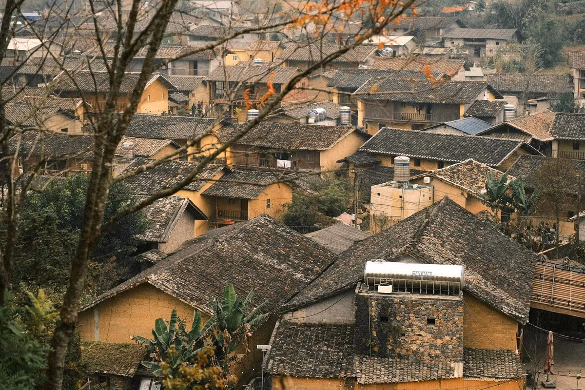 Theo UN Tourism, giải thưởng Best Tourism Villages tôn vinh các điểm đến nông thôn có thành tích nổi bật trong bảo tồn văn hóa, thiên nhiên, phát triển du lịch bền vững và nâng cao sinh kế cho người dân. Các tiêu chí đánh giá được xem là khắt khe nhất, bao gồm quản trị, sáng tạo, môi trường và đóng góp cho các mục tiêu phát triển bền vững (SDGs) của Liên Hợp Quốc. Ảnh vietmountaintravel