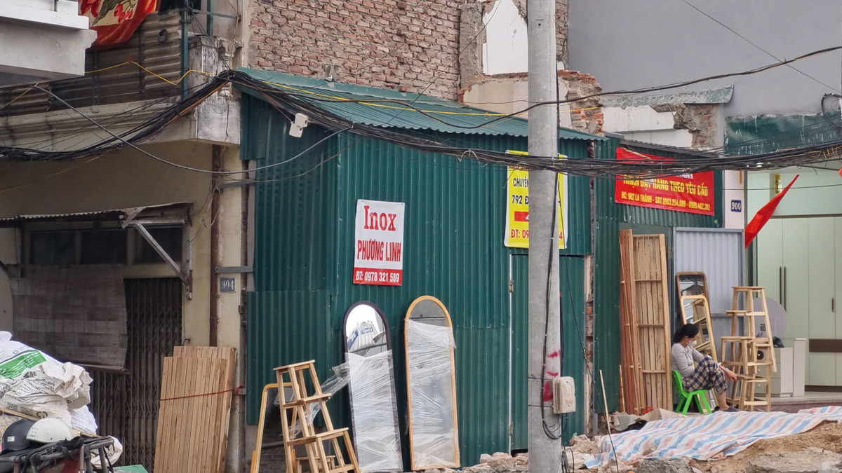 Khó khăn chủ yếu nằm ở việc các hộ dân chưa đạt được sự đồng thuận trong hợp thửa, cũng như việc kiểm tra, giám sát ở một số nơi chưa theo kịp diễn biến thực tế. Khi công trình đã hình thành, việc xử lý càng trở nên phức tạp.