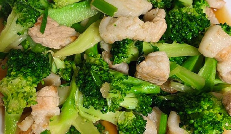 Việc duy trì loại rau xanh này trong thực đơn hằng tuần có thể giúp da giảm nhăn, đồng thời tăng cường khả năng tập trung – hai yếu tố suy giảm rõ rệt theo tuổi tác. Ảnh minh họa