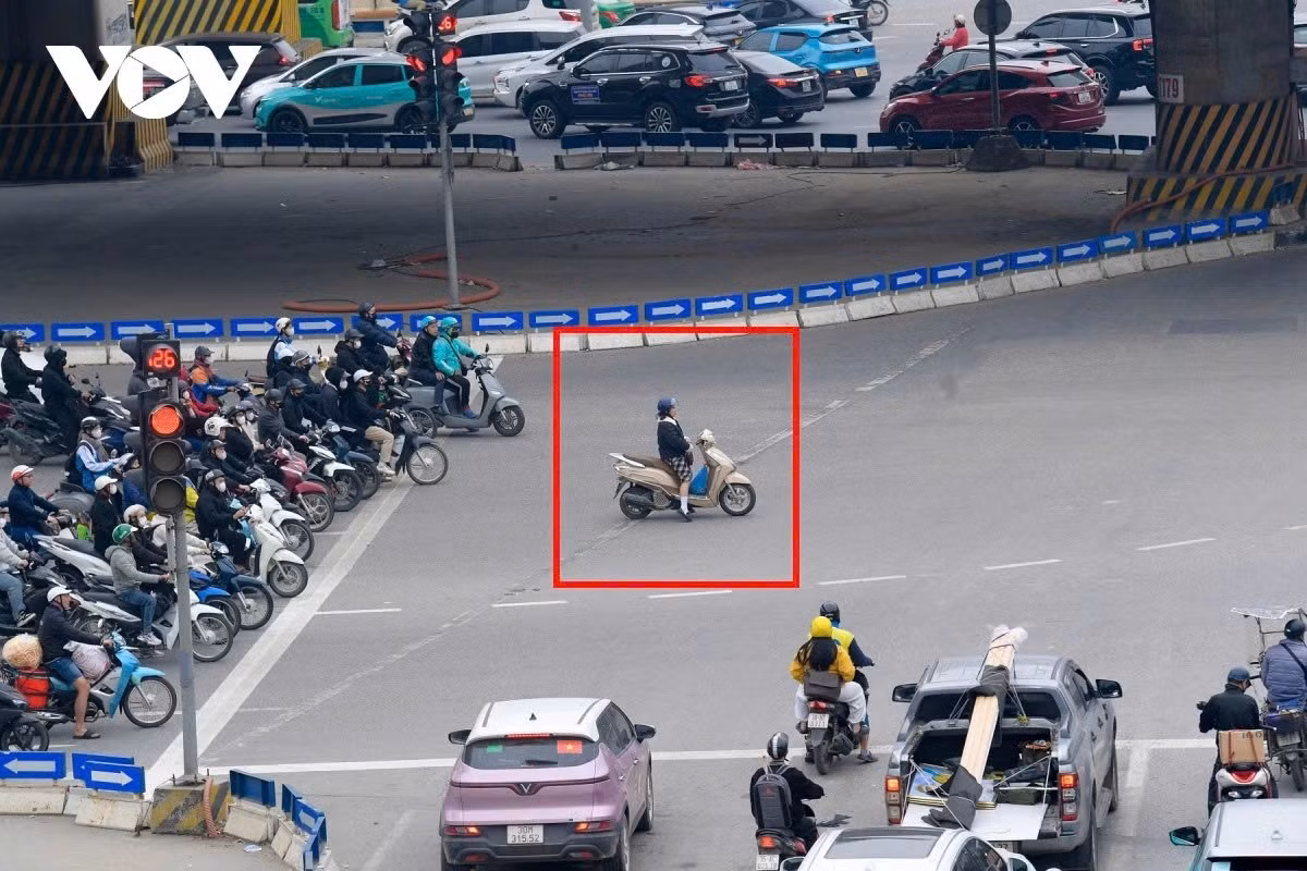 Tại nút giao Nguyễn Trãi - Vành đai 3, rất hiếm bắt gặp hình người và phương tiện vi phạm.