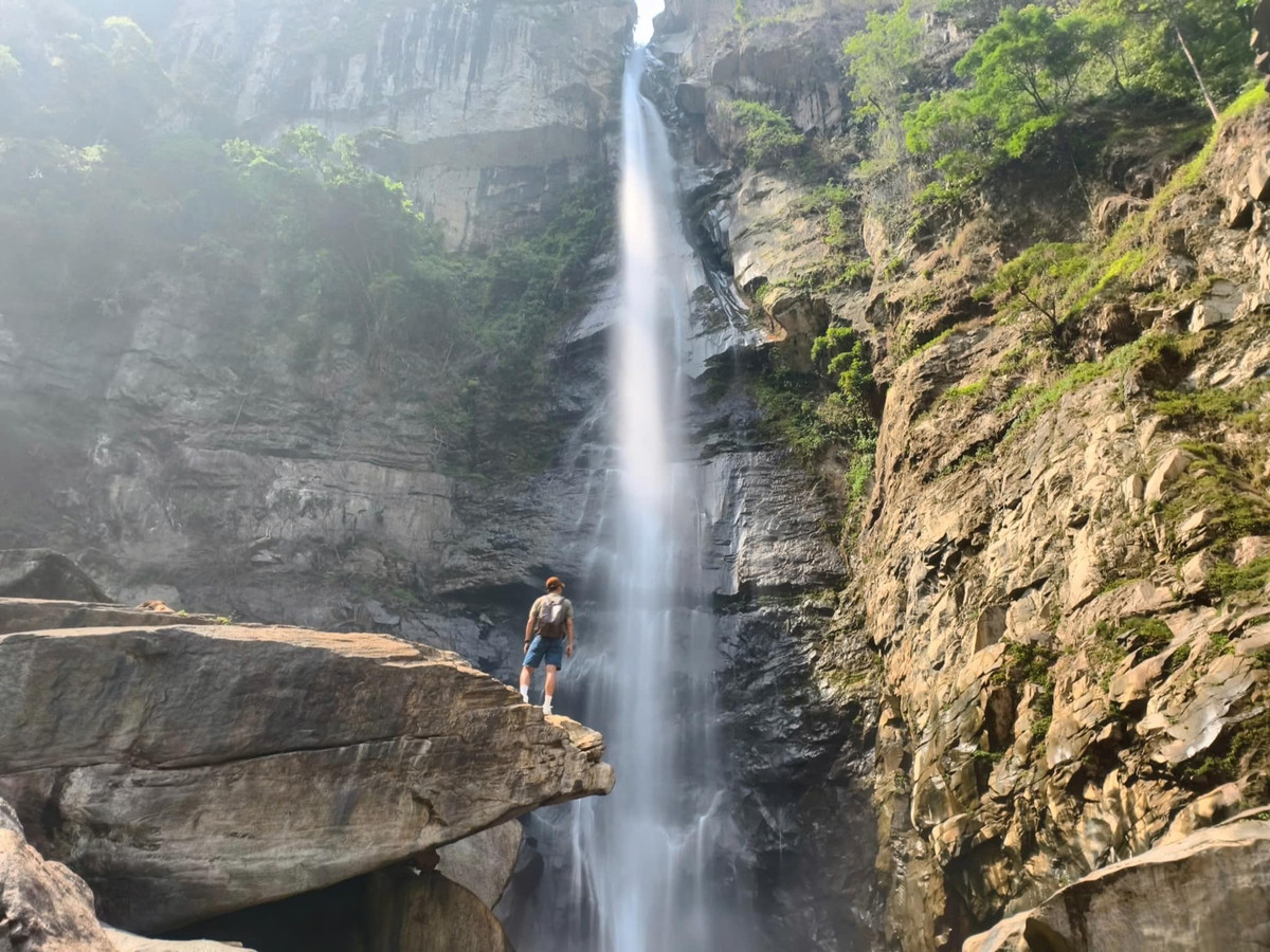 Trong khi đó, PYS Travel phát triển tour theo hình thức “phượt có hướng dẫn”, linh hoạt về thời gian và phù hợp với nhóm bạn trẻ yêu thích khám phá nhưng vẫn muốn đảm bảo an toàn. Ảnh Giang Lang Thang