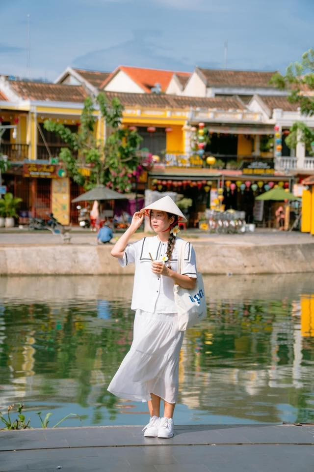 Gợi ý hành trình gồm Hà Nội – Hội An – TP.HCM, trong đó Hội An được xem là “điểm nghỉ giữa hành trình” với nhịp sống chậm, cảnh sắc yên bình và ẩm thực đặc trưng miền Trung. Ảnh Nguyễn Tiên