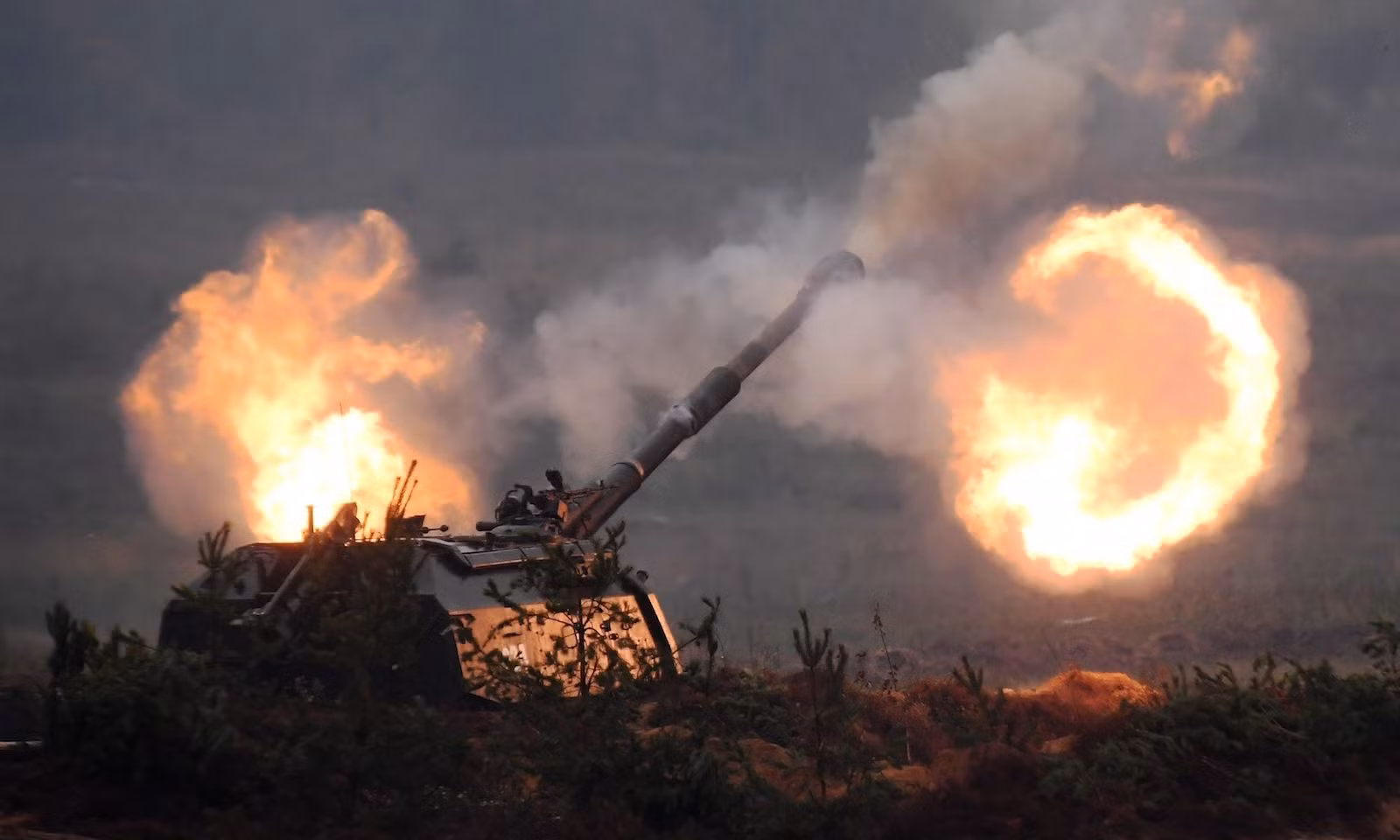 Biên giới Venezuela “nóng bừng bừng”, pháo Msta-S sẵn sàng khai hỏa