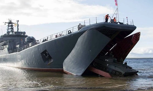 Mục kích dàn khí tài khủng Nga tập trận trước cửa Bắc Cực