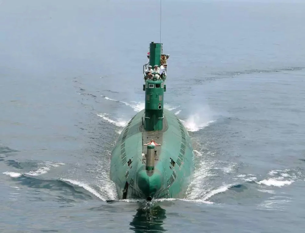 Thán phục: Triều Tiên đang hiện đại hóa tàu ngầm Đề án 033