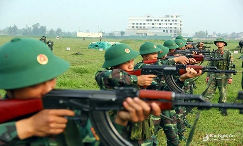 Cuộc sống của tân binh ngày đầu nhập ngũ ở Trung đoàn 764