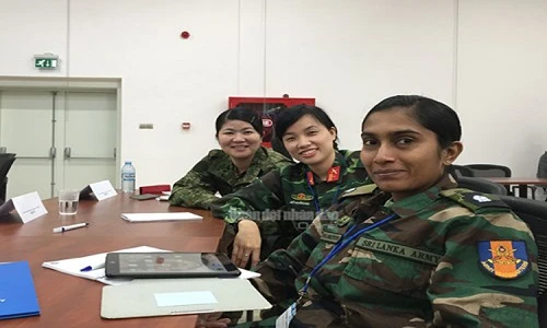  Vẻ đẹp của nữ sĩ quan Việt Nam đầu tiên tham gia UN