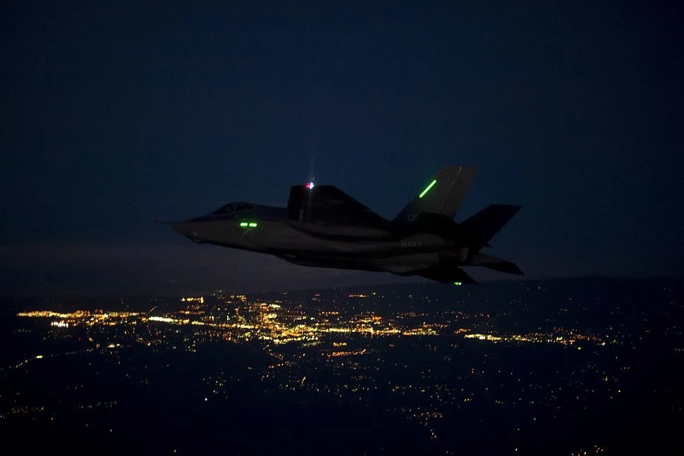 Tự tin bay đêm, F-35A Nhật mất tích giữa Thái Bình Dương