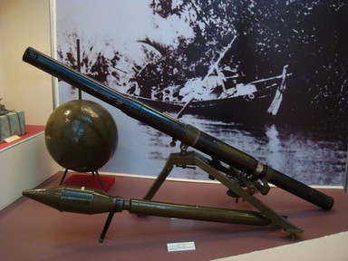 Fusil sin retroceso (SKZ) fabricado por la industria militar vietnamita. Fuente de la foto: Quansuvn. 2.jpg