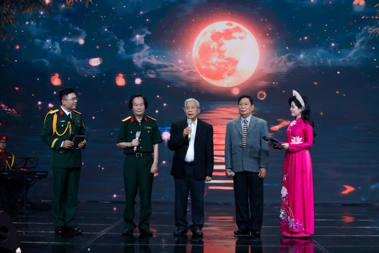 Bảo Nam. nguyen-khoa-diem.jpg
