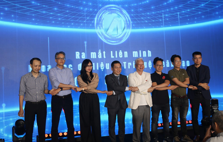 Liên minh Dữ liệu và Trí tuệ nhân tạo (D.A Alliance). ra-mat.jpg