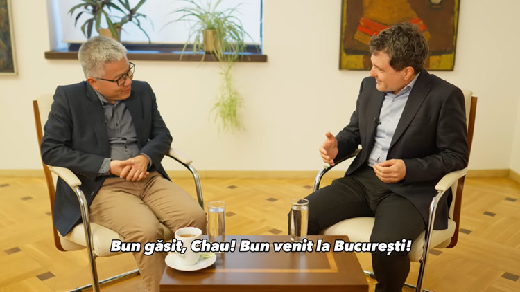 Conversation between Professor Ngo Bao Chau and his old classmate, Mr. Nicușor Dan (screenshot from video). gs-chau.png