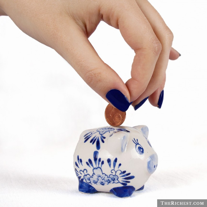 15. Việc sản xuất ra tờ penny mệnh giá 1 cent của Mỹ phải tiêu tốn chi phí tới 2,4 cent. Điều này cũng có nghĩa là Chính phủ Mỹ phải chịu lỗ lớn để đưa đồng tiền này vào tiêu dùng.