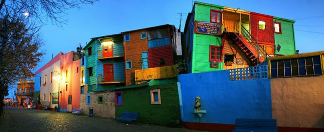 Khu phố màu mè ở Buenos Aires, Argentina.