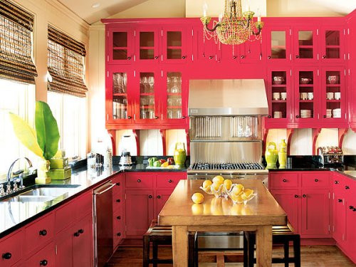 Gian bếp màu hồng mộng mơ tạo cho các bà nội trợ cảm giác hào hứng với bếp núc hơn.