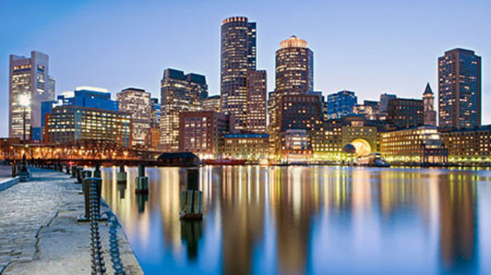 Cuối cùng, chuyến du lịch sẽ kết thúc ở Boston, một thành phố cổ xưa có ảnh hưởng lớn đến văn hóa nước Mỹ, với trường đại học danh tiếng Havard và đại lộ Tự do Freedom Trail.