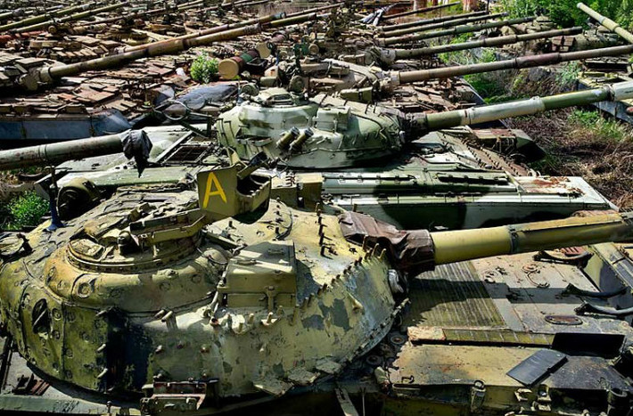 .. khi khách hàng lớn nhất của họ là Nga có nguy cơ cấm vận hàng hóa từ Ukraine.