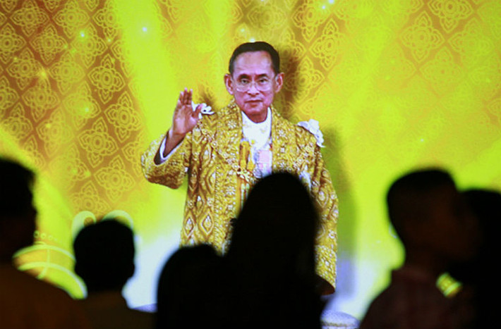 Danh hiệu vị lãnh đạo giàu nhất thế giới thuộc về Vua Thái Lan Bhumibol Adulyadej với tổng số tài sản lên tới 30 tỷ USD.