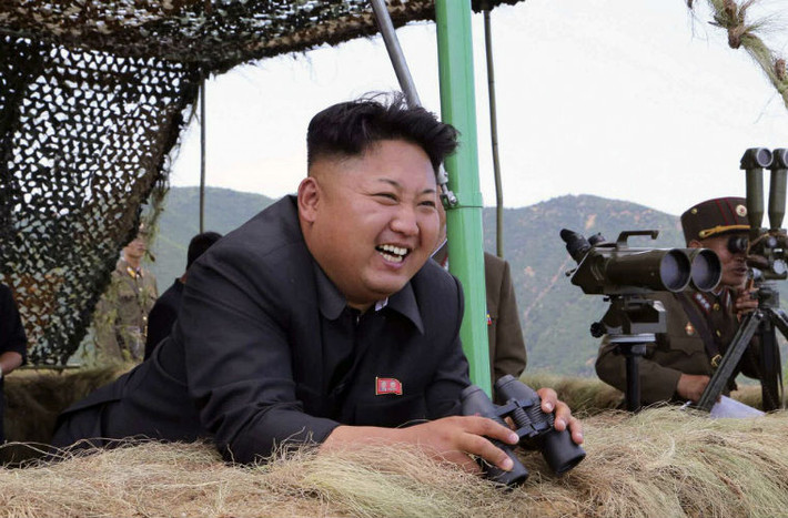 Danh hiệu nhà lãnh đạo trẻ nhất thế giới thuộc về ông Kim Jong-un. Người con thứ 3 của ông Kim Jong-il lên nắm giữ chính quyền sau lễ tang của cha mình.