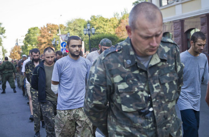 Trước đó, lực lượng ly khai cho biết họ đã đánh tan nhiều lữ đoàn của Quân đội Ukraine gần biên giới Nga.
