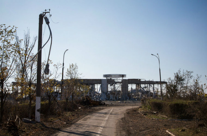 Sân bay Lugansk là địa điểm giao tranh giữa lực lượng ly khai và Quân đội Ukraine trong tháng 8.
