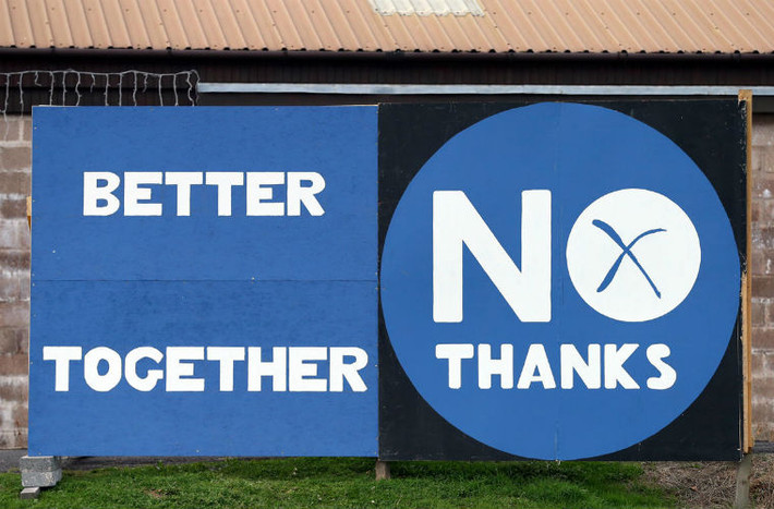 Tranh cổ động của chiến dịch "Tốt hơn là vẫn cùng nhau" phản đối việc Scotland tách ra khỏi Liên hiệp Anh.