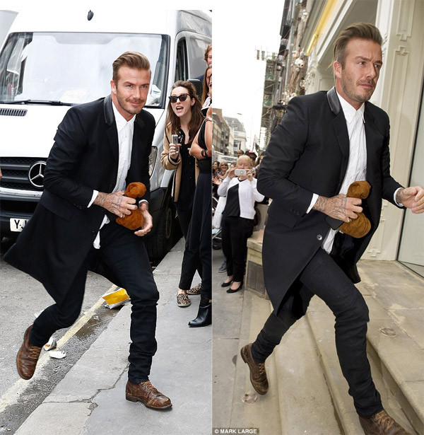David Beckham bảnh bao tới dự buổi khai trương cửa hàng của vợ.