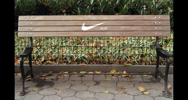 Hãng Nike khuyến khích mọi người không nên dừng nghỉ mà hãy lấy động lực chạy tiếp đi.