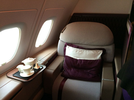 Gần đây, Qatar Airways - hãng hàng không nổi tiếng vùng Trung Đông đã tạo nên một cú nhảy vọt lớn khi mạnh tay đầu tư nâng cấp 8 khoang hạng nhất của chiếc A380 xứng tầm một khách sạn 5 sao.