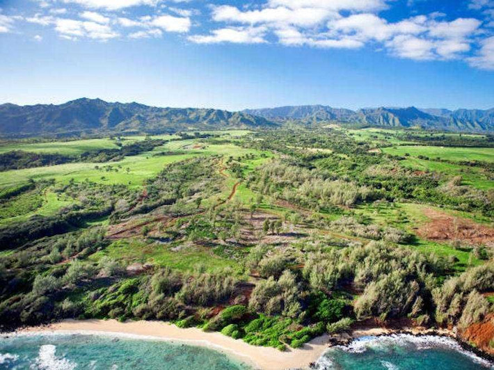 Thứ hai là trang trại Kahu'aina Plantation nằm trên một khu đất vốn là bãi trồng mía.