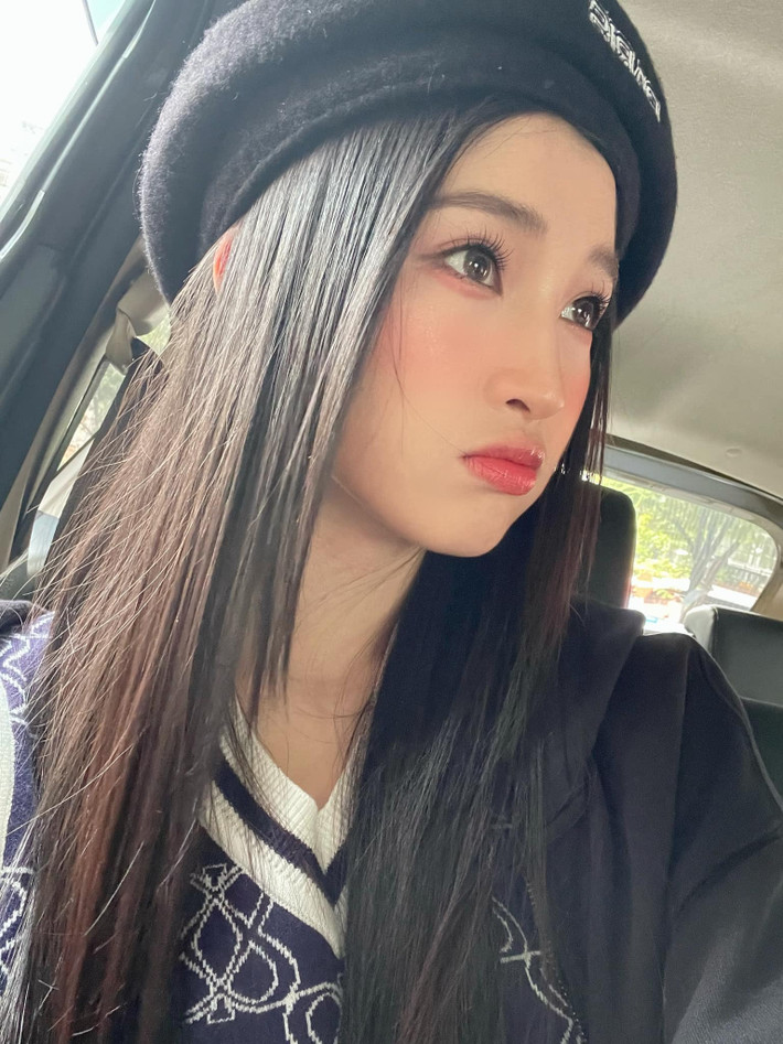 Á hậu Phương Nhi khoe nhan sắc ngọt ngào.