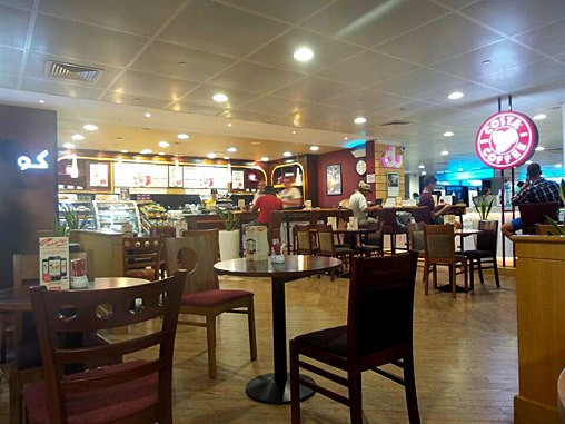 Cuối cùng trong danh sách là nhà hàng Costa tại sân bay quốc tế Dubai, thuộc Các Tiểu vương quốc Arab thống nhất (UAE). Cà phê của nhà hàng Costa được đánh giá là ngon nhất tại UAE.