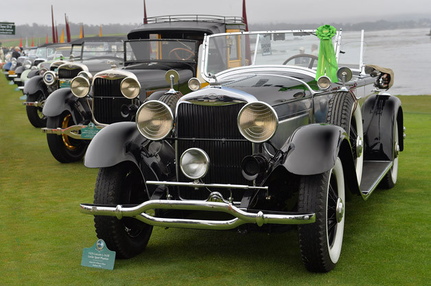 Từ một sân chơi nhỏ dành cho những người yêu xe, Pebble Beach Concours d’Elegance 2013 đã trở thành điểm đến yêu thích của các tín đồ xe cổ và cả những hãng siêu xe đắt tiền trong hơn 60 năm qua.