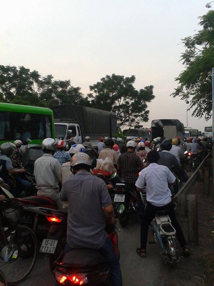 Đoàn học viên cai nghiện sau khi có sự can thiệp của lực lượng chức năng, một số đã quay trở lại trung tâm. Số còn lại xếp hành đi về hướng thị trấn Núi Đèo. Tuy nhiên, các học viên trốn trại này không có hành động nào quá khích mà rất ôn hòa.