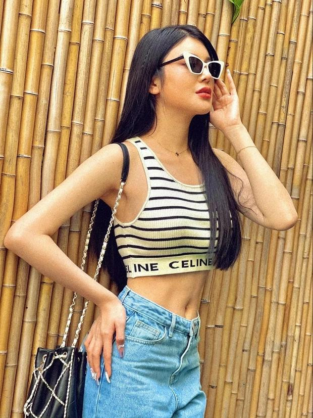 Không chừng Lily Chen sắp "soán ngôi" Ngọc Trinh trở thành yêu nữ hàng hiệu nổi bật trong Vbiz.