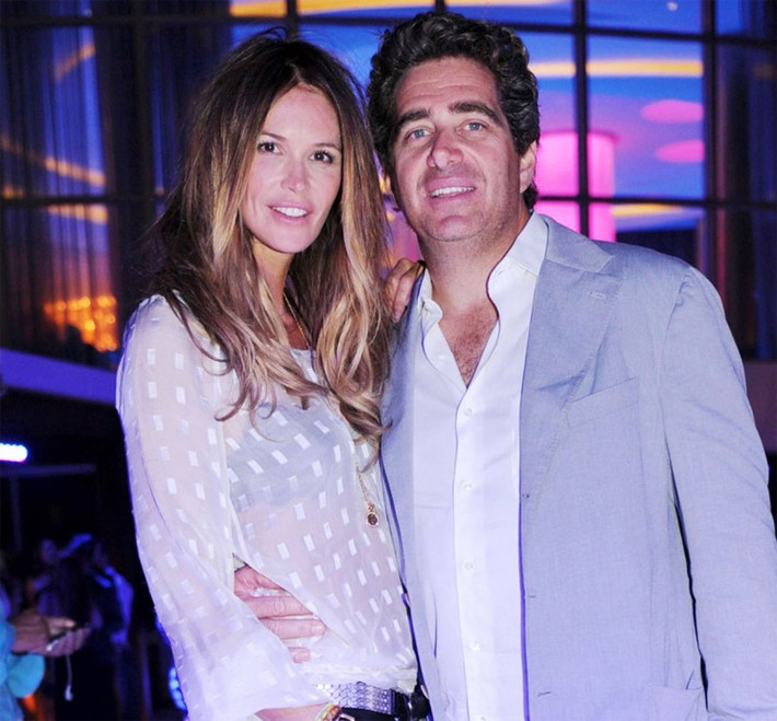 Siêu mẫu Elle Macpherson kết hôn với tỷ phú Jeffrey Soffer vào tháng 7/2013 ở Fiji. Soffer là chủ tịch kiêm giám đốc điều hành Turnberry Associates, công ty do bố anh sáng lập ra. Hiện tài sản của Soffer là 1 tỷ USD và anh là chủ của rất nhiều bất động sản giá trị ở Las Vegas, Bahamas, Orlando…