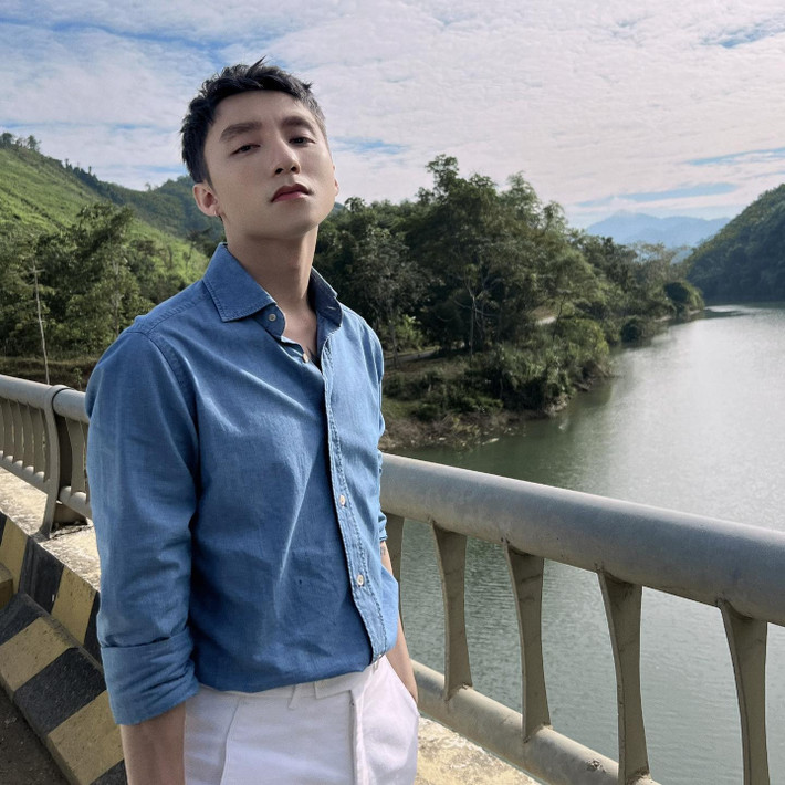 Ca sĩ Sơn Tùng M-TP trở về nhà ở Thái Bình.