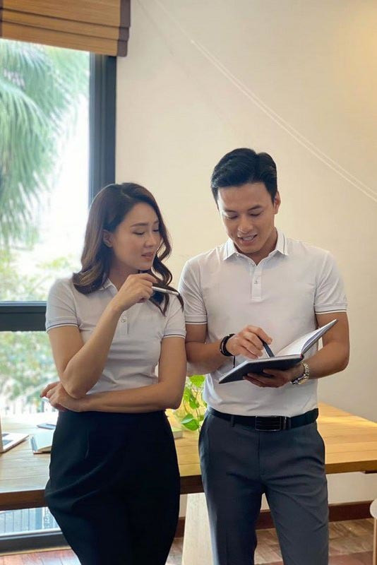 br/> Hướng dương ngược nắng đang là bộ phim truyền hình thu hút hiện nay với sự góp mặt của nhiều diễn viên nổi tiếng, trong đó có Hồng Đăng.