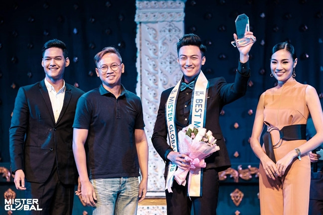 Đại diện Việt Nam tại Mister Global 2018 là Mạc Trung Kiên, một cái tên khá mới mẻ. Anh lọt top 16 chung cuộc và rinh giải phụ "Best Model".
