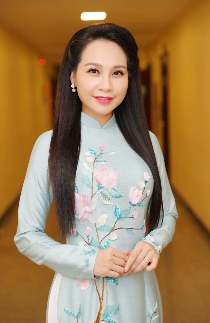 MC Mỹ Lan ngày càng trẻ đẹp.
