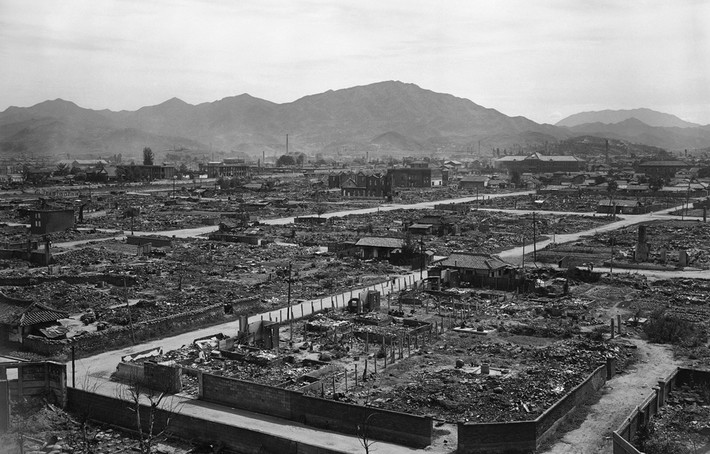 Toàn cảnh thành phố Taejon bị thiêu rụi, tàn phá nặng nề ngày 30/9/1950.