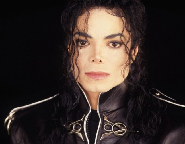 Michael Jackson từng đóng vai bù nhìn trong bộ phim điện ảnh "The Wiz" - một phiên bản của bộ phim truyền hình " The Wizard of Oz" (tạm dịch: Phù thủy xứ Oz).