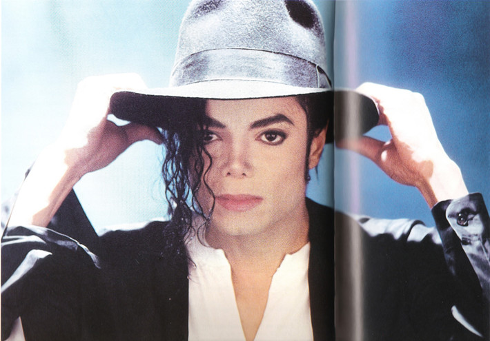 Ít ai có thể biết được rằng Michael Jackson rất thần tượng nhân vật Morph trong X-Men (Dị Nhân).