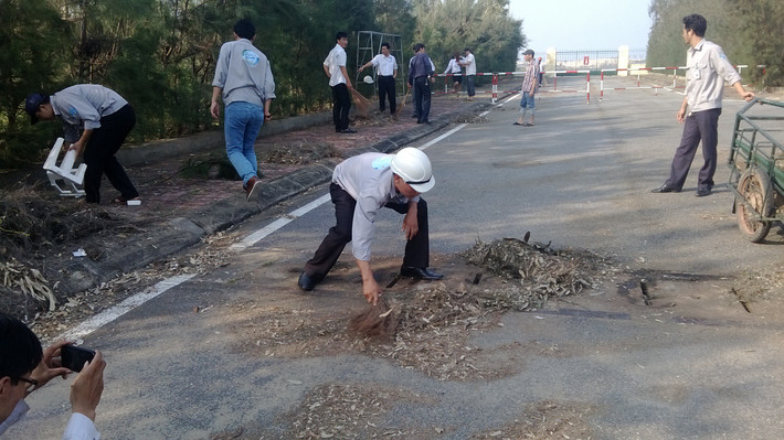 ... để vào ngày đón thi hài Đại tướng, mọi lối đi lại của sân bay sẽ luôn sạch sẽ.