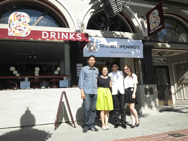 Công việc kinh doanh nhà hàng của vợ chồng Đan Trường rất phát đạt. Chính vì thế không lâu sau khi mở cửa nhà hàng đầu tiên, Đan Trường - Thủy Tiên đã mở thêm một nhà hàng mới.