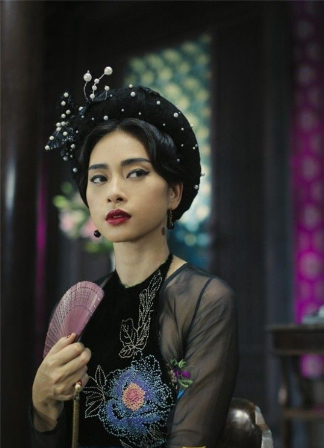 Ngô Thanh Vân tuy vào vai dì ghẻ phản diện nhưng tạo hình quý phái cùng phong thái của Ngô Thanh Vân đã giúp cô trở thành nhân vật cổ trang đẹp nhất trong bộ phim.