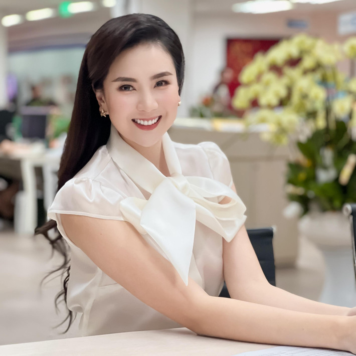 "Mình còn trẻ, việc gì vui vẻ thì mình ưu tiên", MC Mai Ngọc chia sẻ.