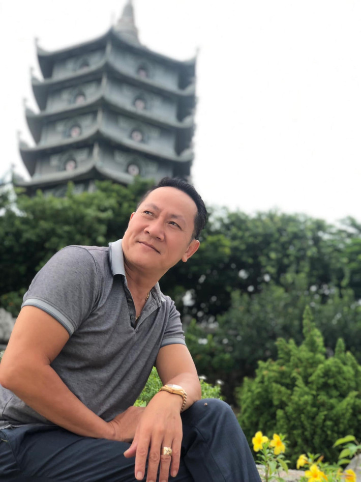 Diễn viên Hoàng Hải du lịch Đà Nẵng.